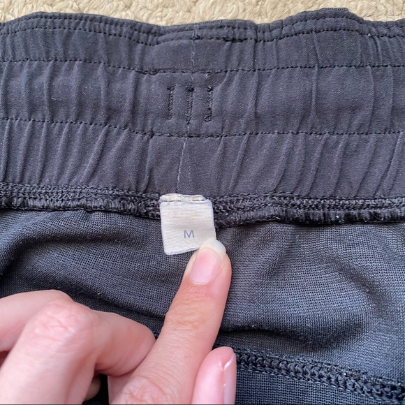 LULULEMON men’s black Connector 9” athletic shorts M - Picture 6 of 14